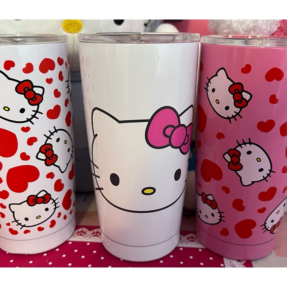 3 hello kitty cups